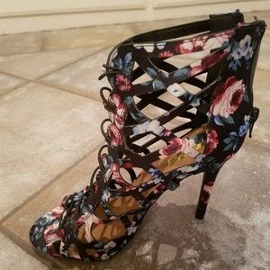 Charlotte Russe size 8.5 heels